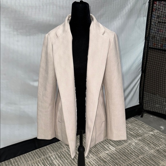 Elegant blush and Cream Blazer jacket - Picture 1 of 4